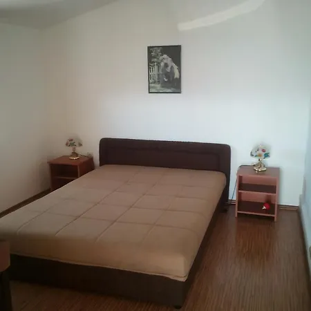 Apartmani Kapitanovic Biograd Na Moru